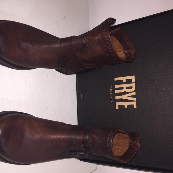 Frye Veronica Bootie - Picture 3 of 6